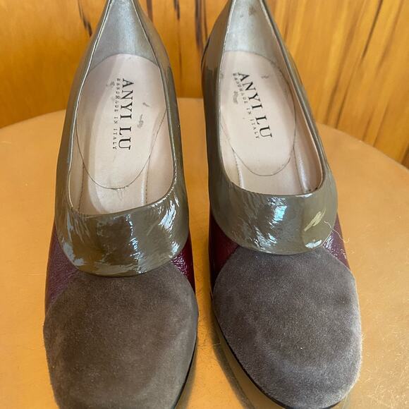 Anyi Lu | Made in Italy Leather Suede Taupe Burgundy Pumps Pristine Orig. $400+ - Picture 2 of 15